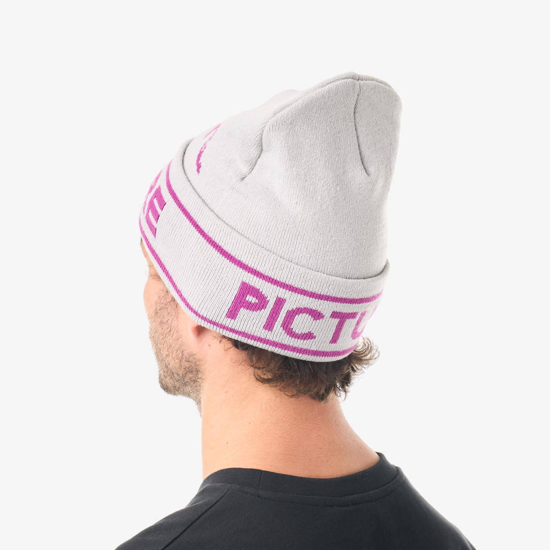 Picture Mountain Beanie Vapor Grey, indossato laterale uomo
