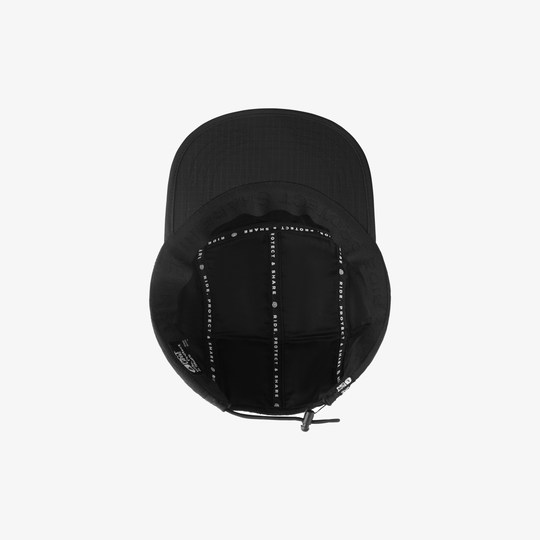 Picture Puffy Cap Black, interno