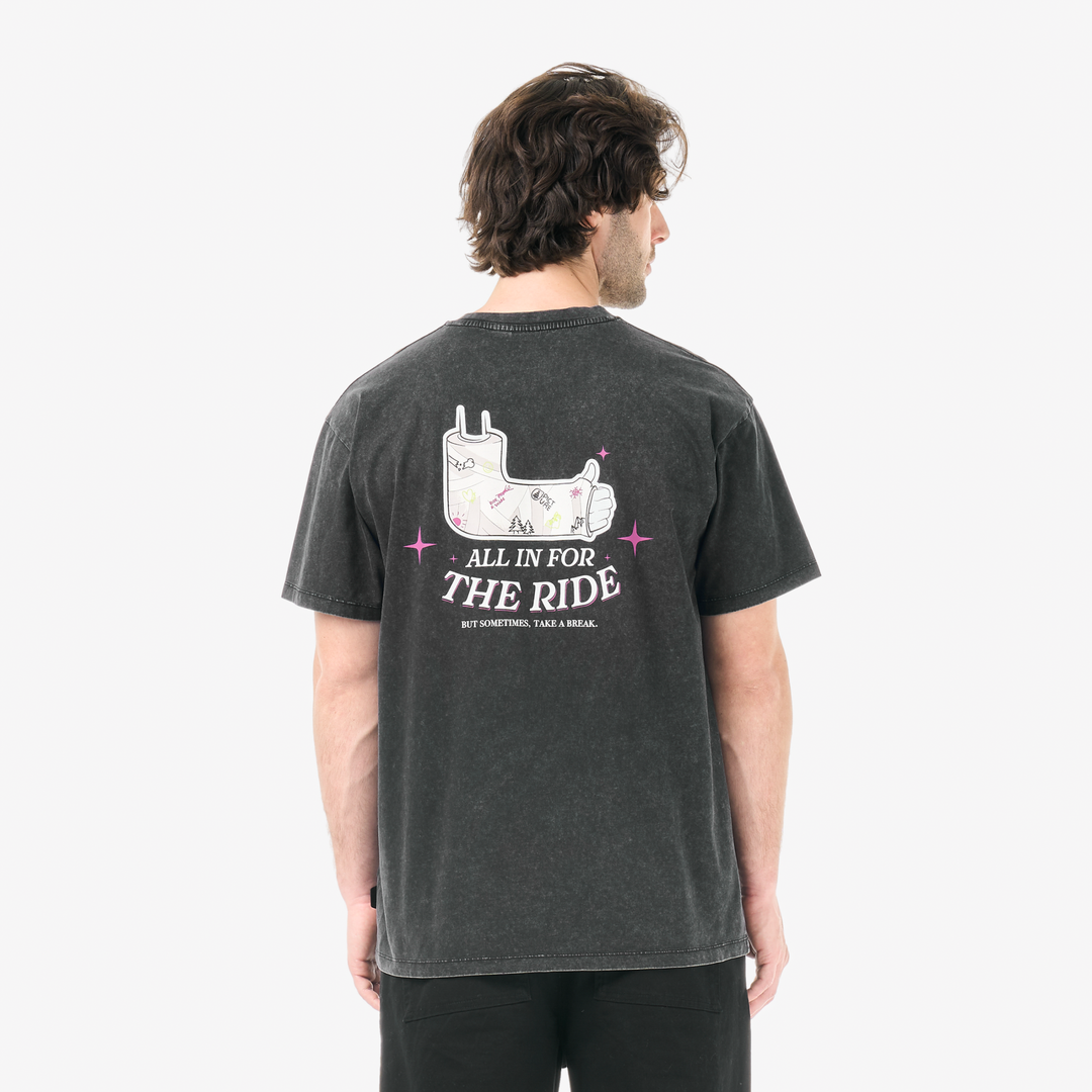 Picture Allin Tee Black Washed – retro indossato