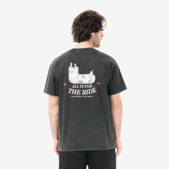 Picture Allin Tee Black Washed – retro indossato