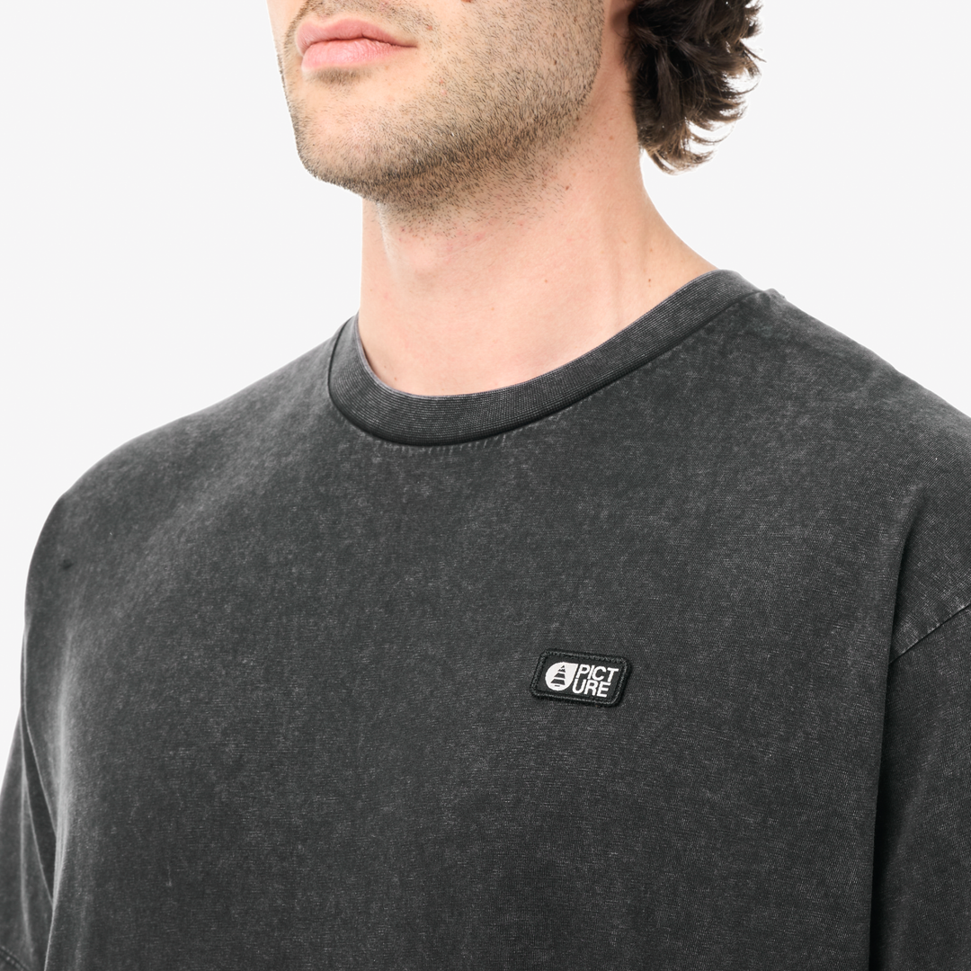 Picture Allin Tee Black Washed – dettaglio