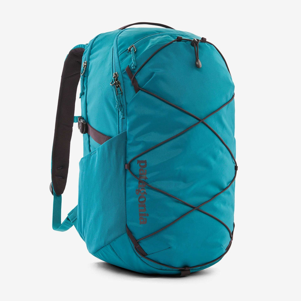 Refugio Day Pack 30L in blue, recycled polyester, 30L capacity, removable laptop sleeve, breathable back panel.