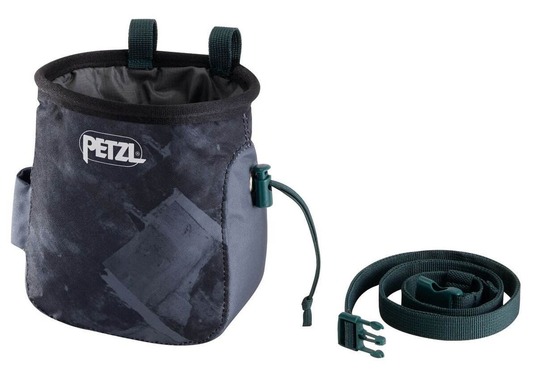 Ergonomic Saka Chalkbag with adjustable strap and brush holder.