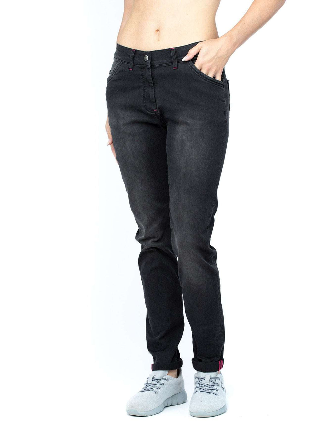 Black "Time to Chill" pants with elastic denim for comfort and style, suitable for office and climbing gym.