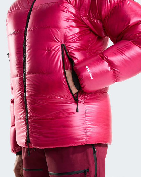 The North Face W Summit Pumori Down Parka - Lali Guran - zippered hand pocket and cuff detail