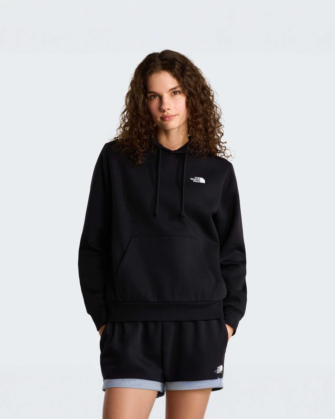 The North Face W Evolution Simple Dome Regular Hoodie - TNF Black - front on model