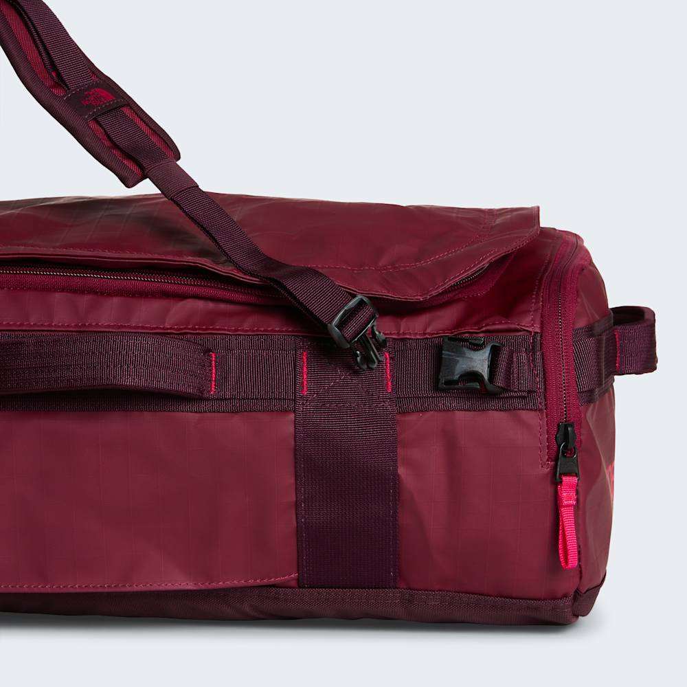 The North Face Base Camp Voyager Duffel 32L Burgundy Crush/Deep Bur ALT7