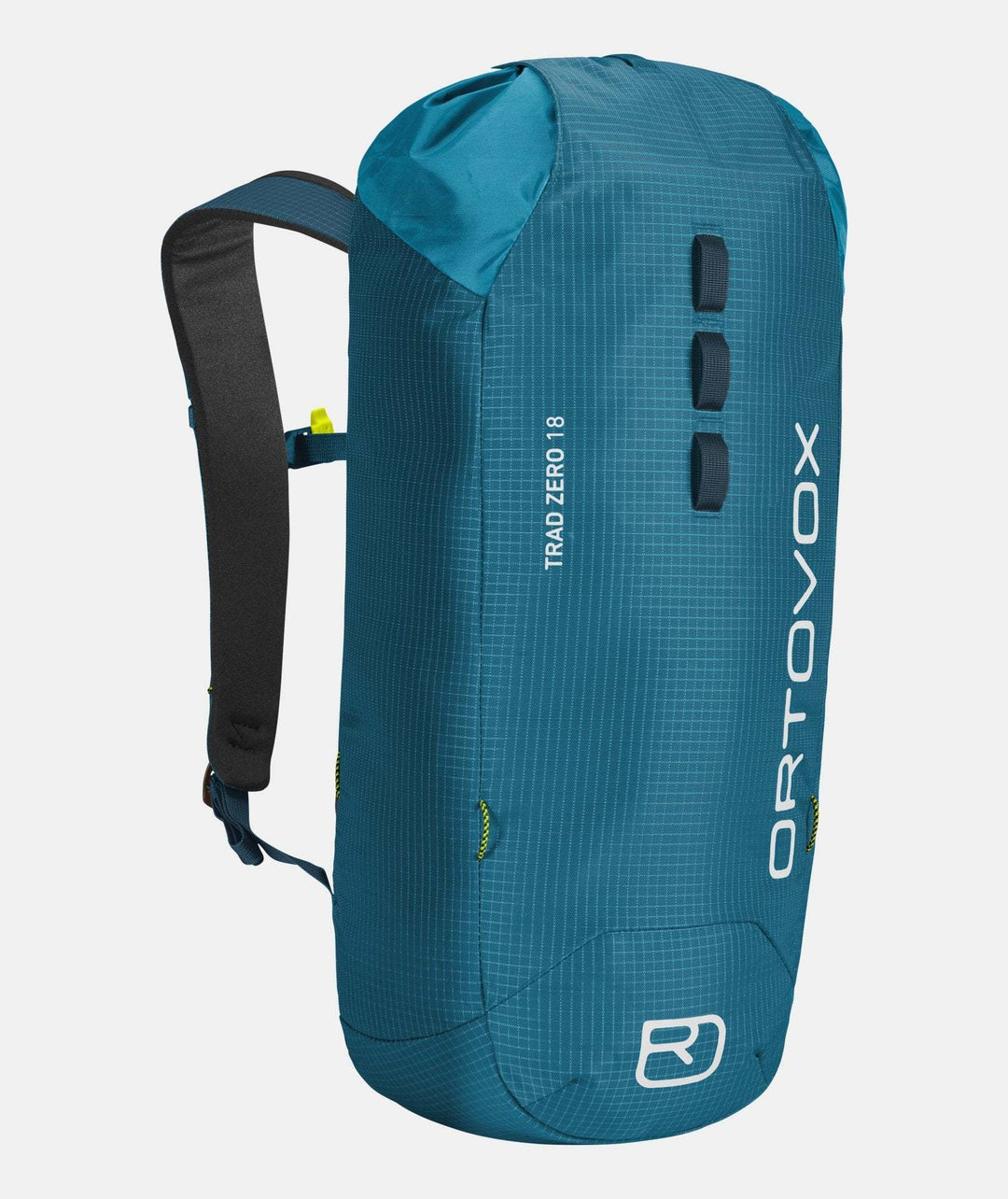 Lightweight minimalist backpack in blue for alpine climbing, Trad Zero 18.