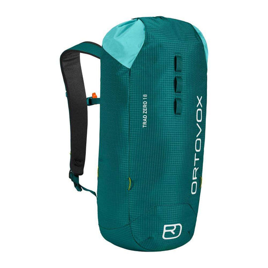 Lightweight and minimalist backpack for alpine climbing.