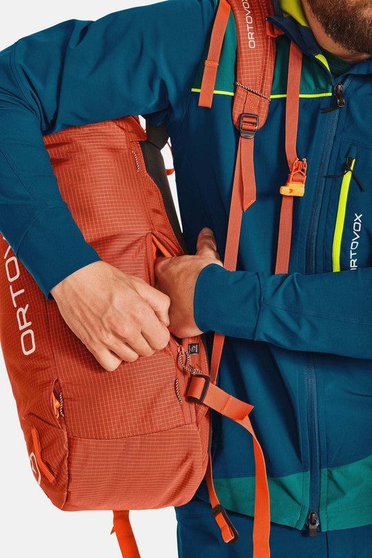Lightweight and sustainable climbing backpack Trad Zero 24 in use.