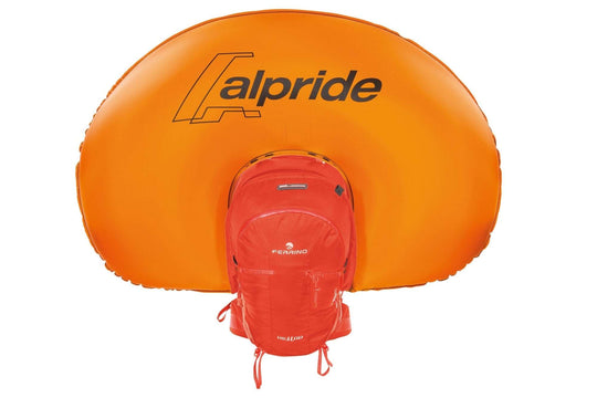 Zaino Light Safe 20 with AlpRide airbag system for mountain safety.