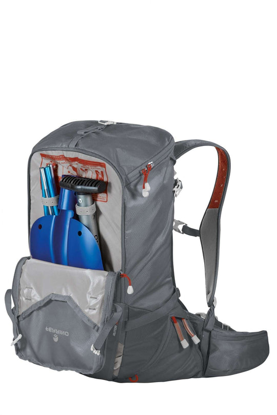 Zaino Rutor 30 backpack for alpine and ski mountaineering, featuring compartments for rescue gear and crampons, with adjustable straps and ergonomic design.