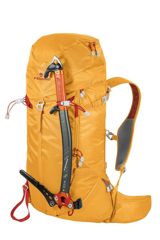 Zaino Rutor 30 backpack for alpine and ski mountaineering, orange, with ice axe attachment.